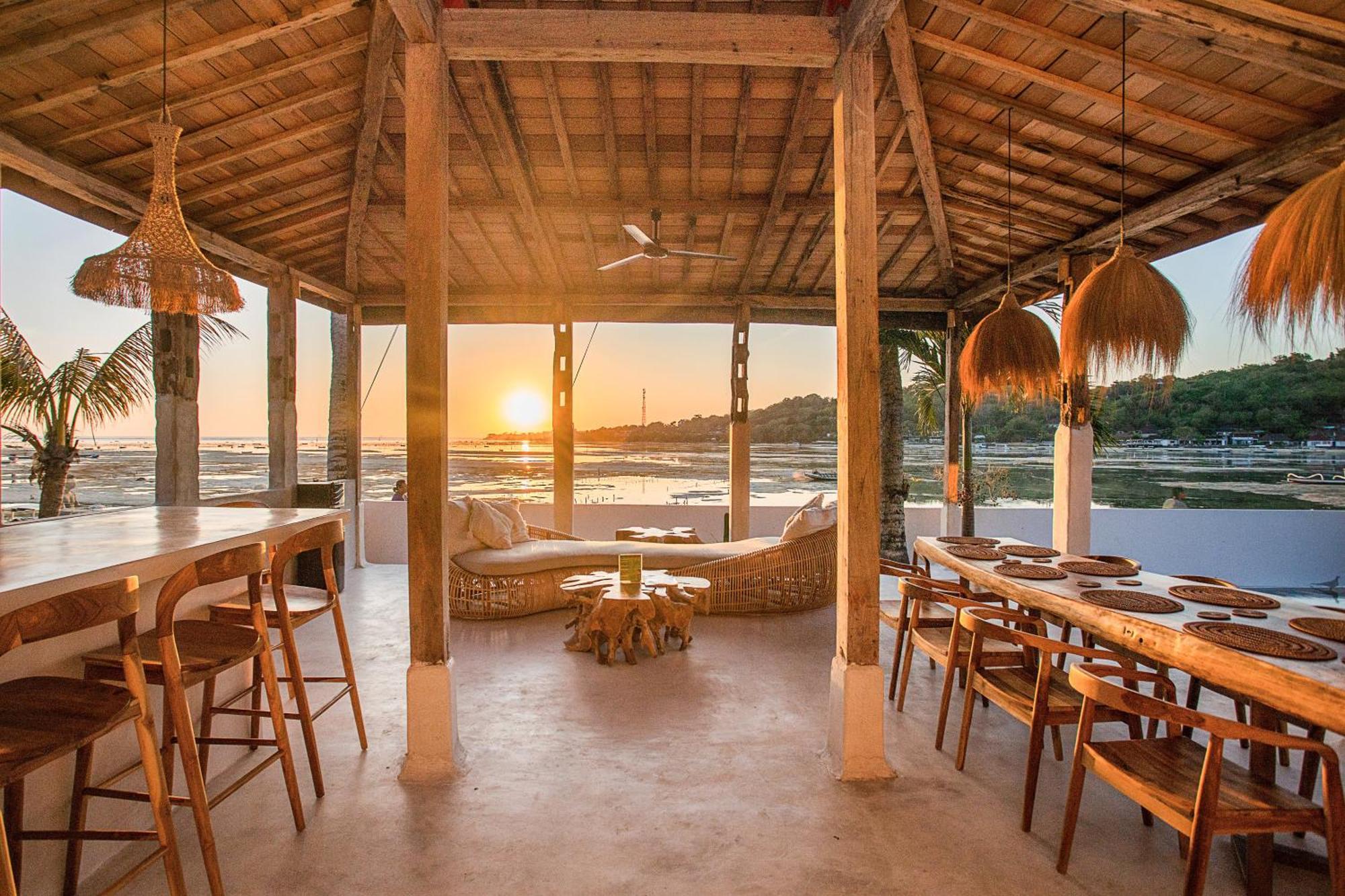 Sunset House Ceningan, 10 Person Beachview Private Villa レンボンガン島 エクステリア 写真