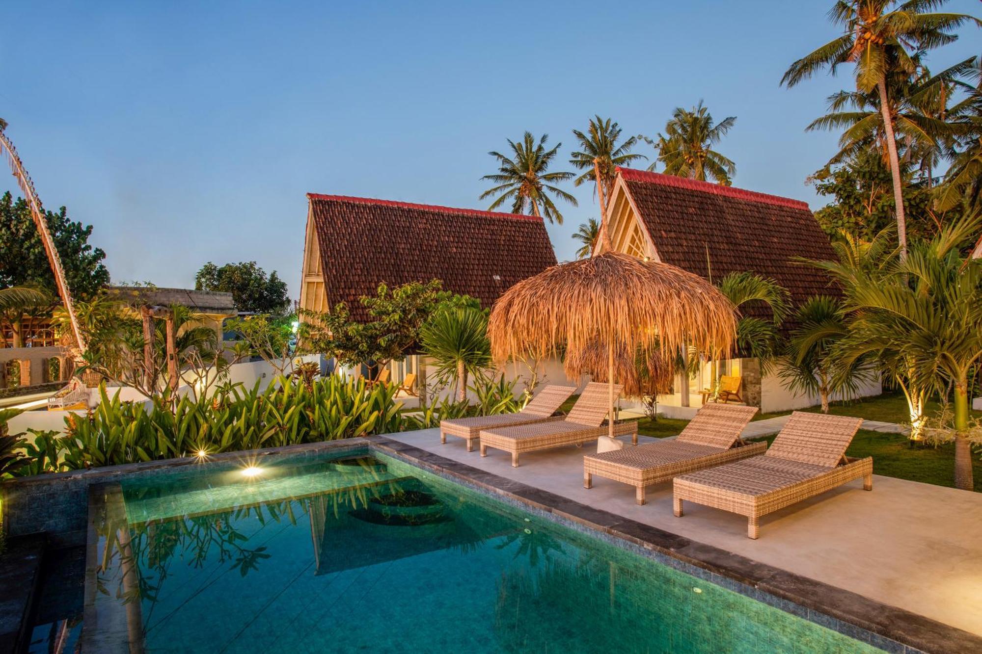 Sunset House Ceningan, 10 Person Beachview Private Villa レンボンガン島 エクステリア 写真